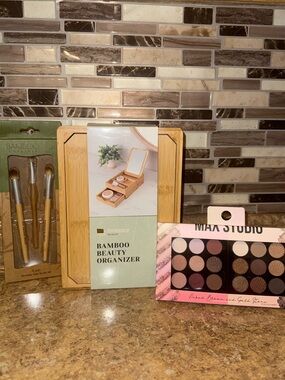 *Beauty Bundle* ThinkSpace Bamboo Beauty Organizer with Makeup & Brushes
